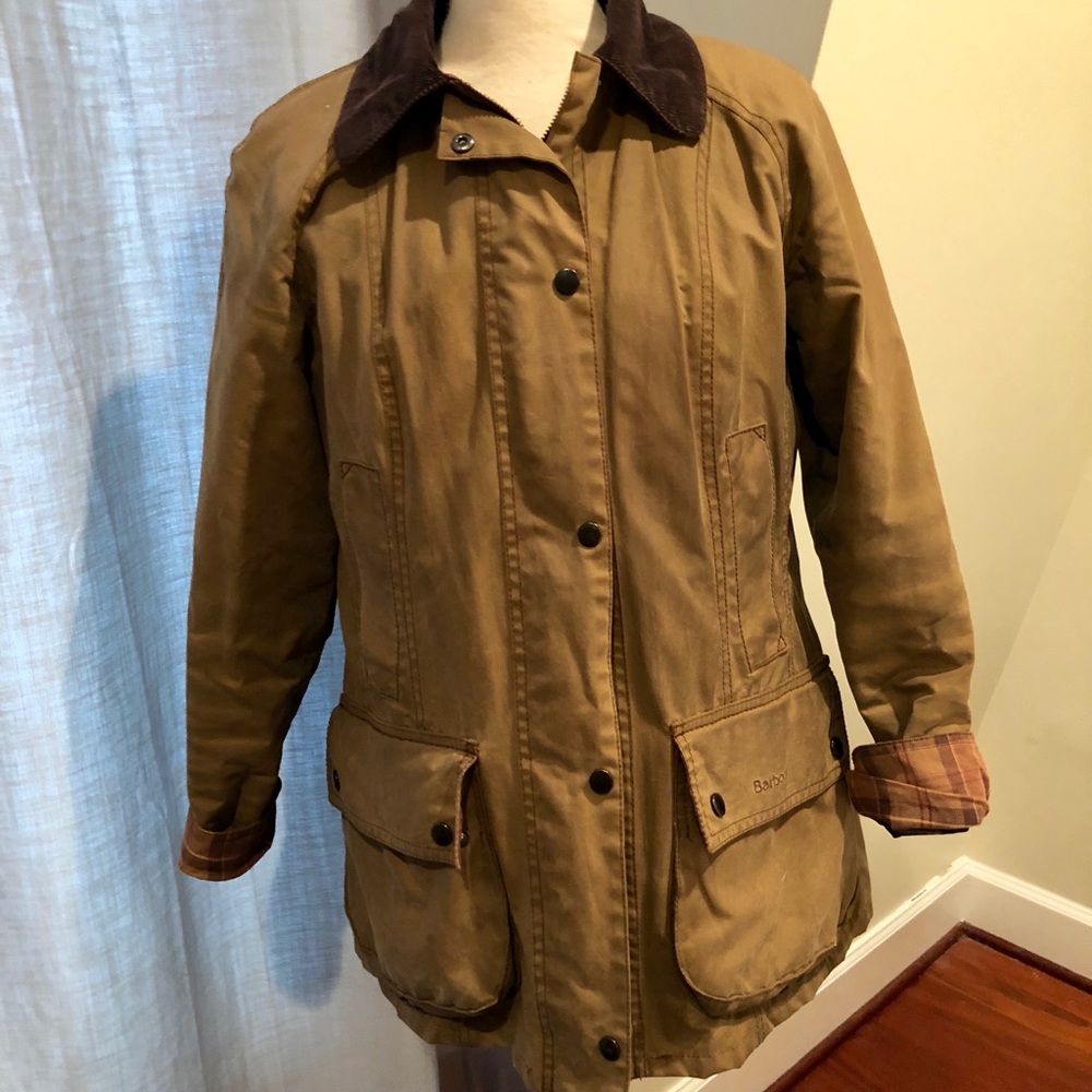 Women’s light brown beadnell jacket w/ accessories - Picture 2 of 8